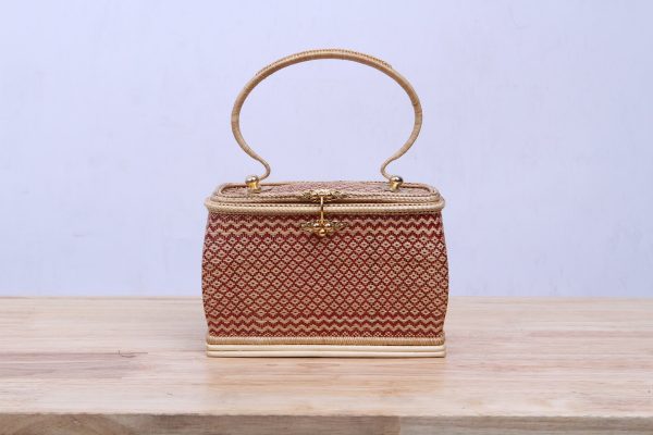 Secondhand 90% New A Handmade Fineness Wicker Handbag